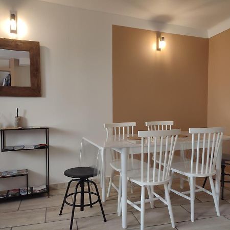 Maison De Village Chateauneuf-du-Pape Bagian luar foto