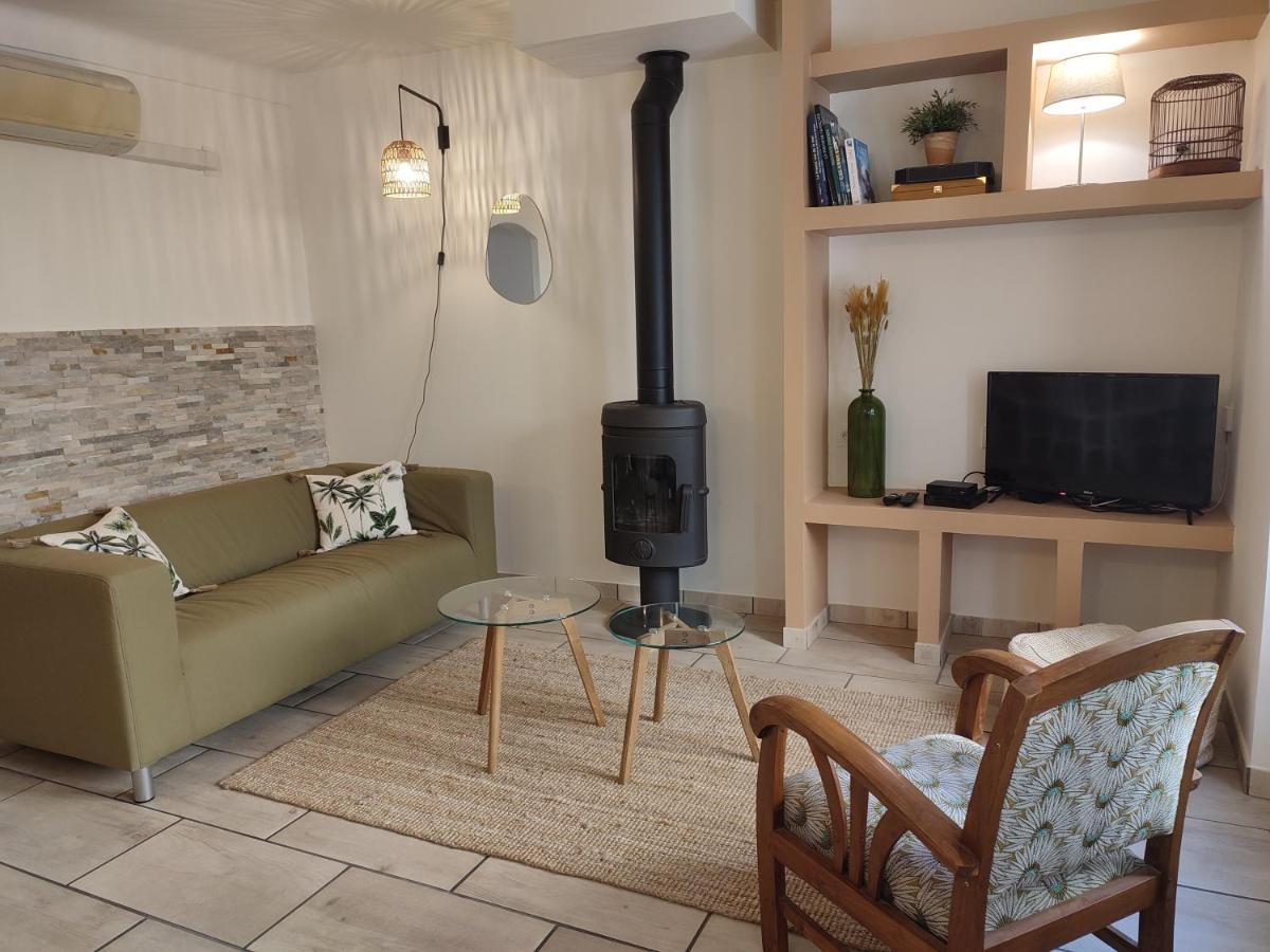 Maison De Village Chateauneuf-du-Pape Bagian luar foto